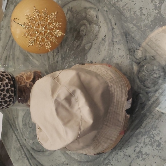 BURBERRY bucket hat medium size - Picture 3 of 8